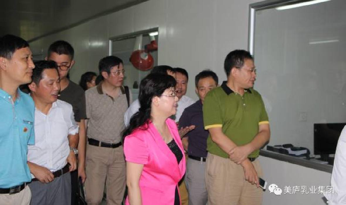 省人大代表、行业专家齐聚明博体育 探寻明博体育食品安全成功经验